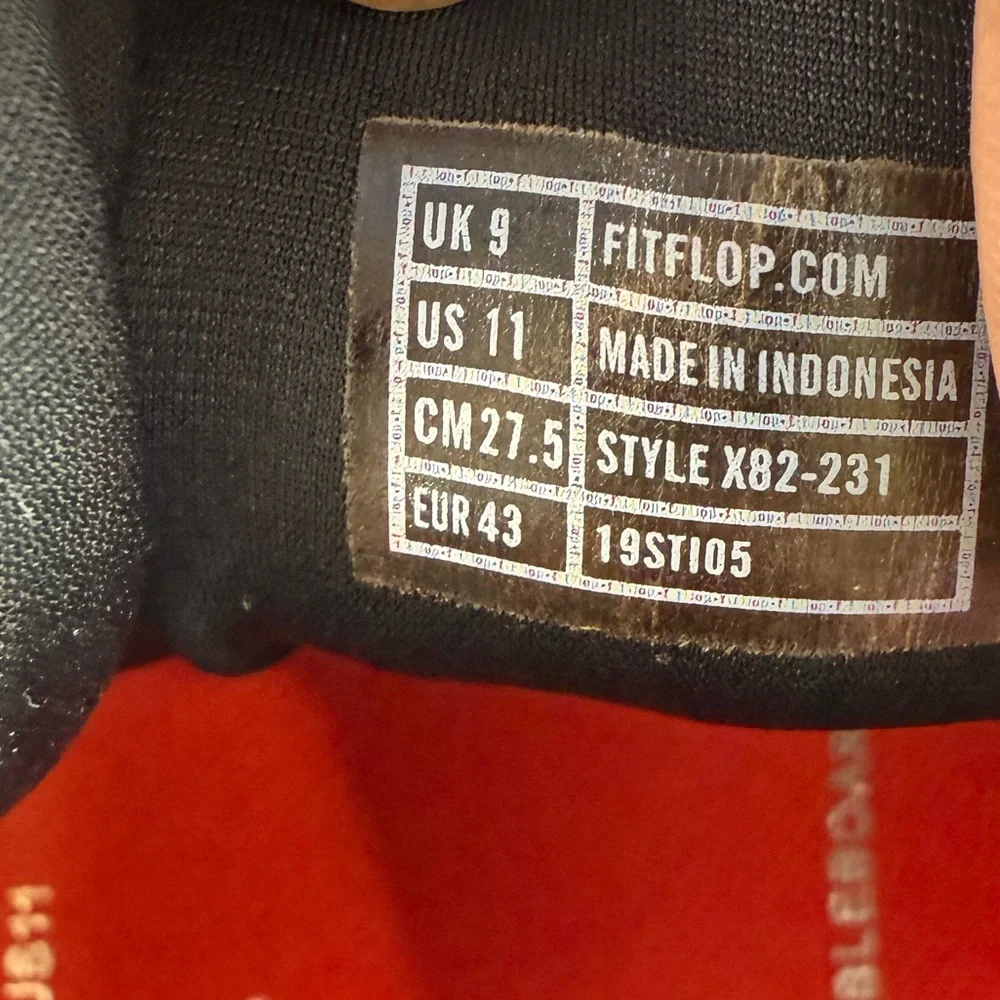 Fitflop Athletic Sneakers in Pink Black‎ Size 11